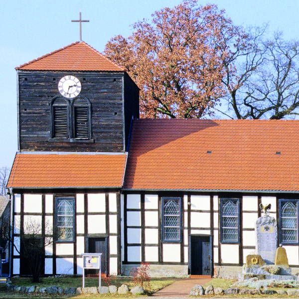 Ev. Kirche Lohm