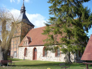 Ev. Kirche Garlin