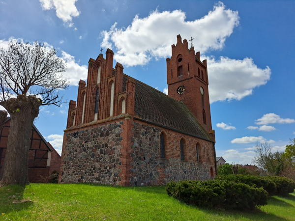 Ev. Dorfkirche Toppel
