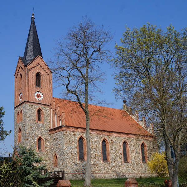 Ev. Kirche Glöwen