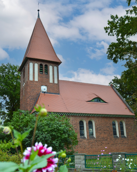 Ev. Kirche Damelack